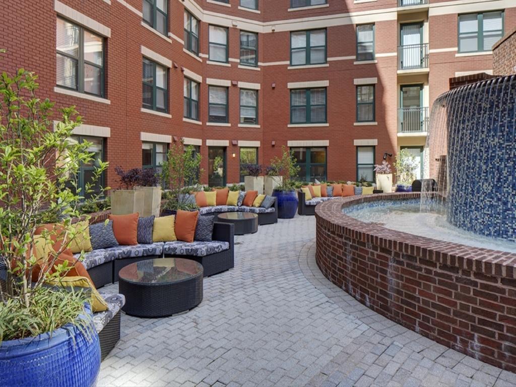 Global Luxury Suites At Thomas Circle ワシントン エクステリア 写真