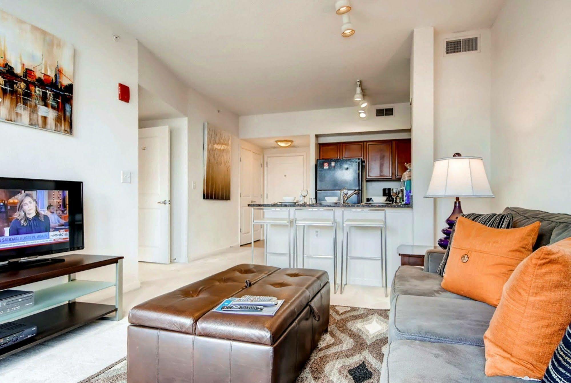 Global Luxury Suites At Thomas Circle ワシントン エクステリア 写真