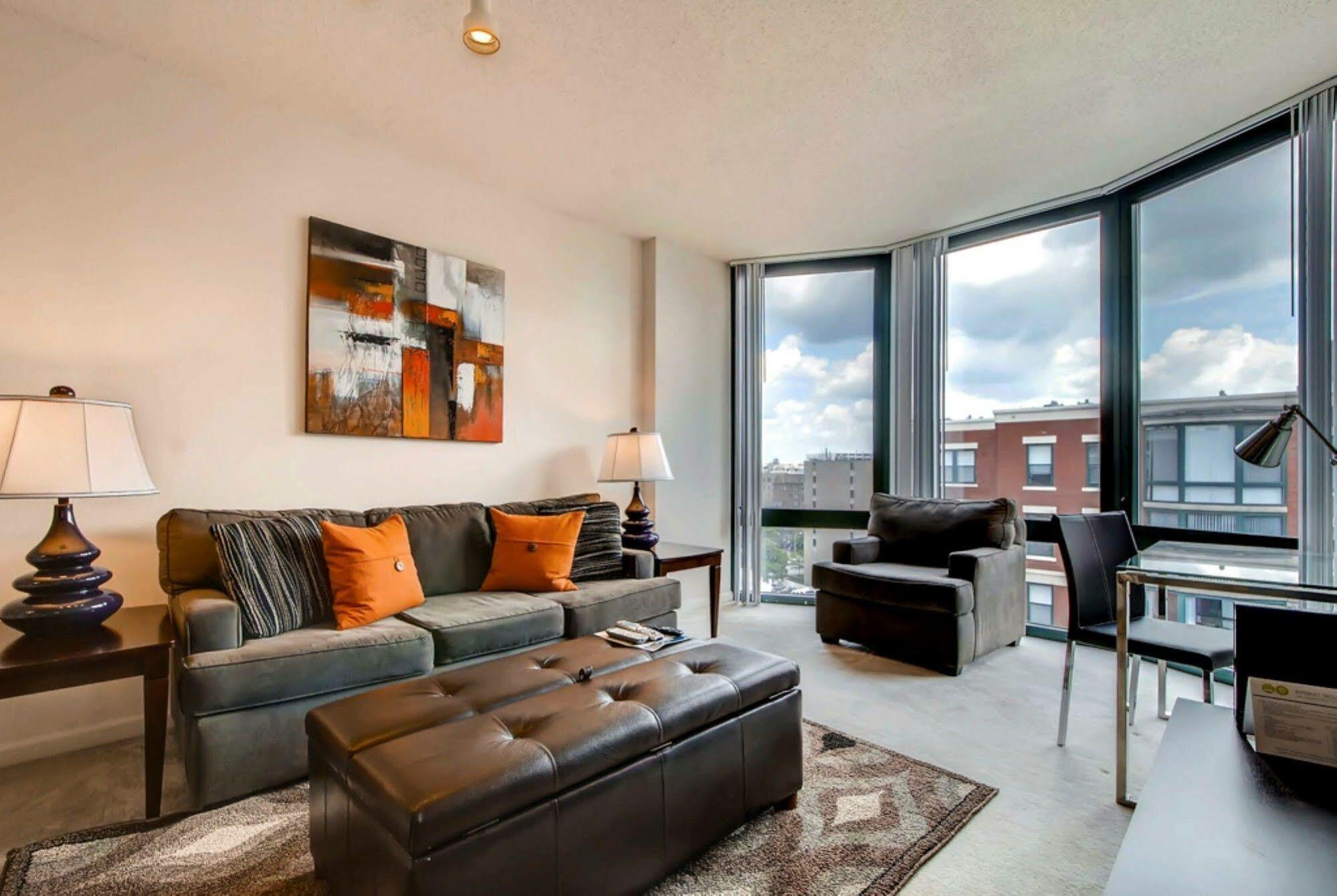 Global Luxury Suites At Thomas Circle ワシントン エクステリア 写真