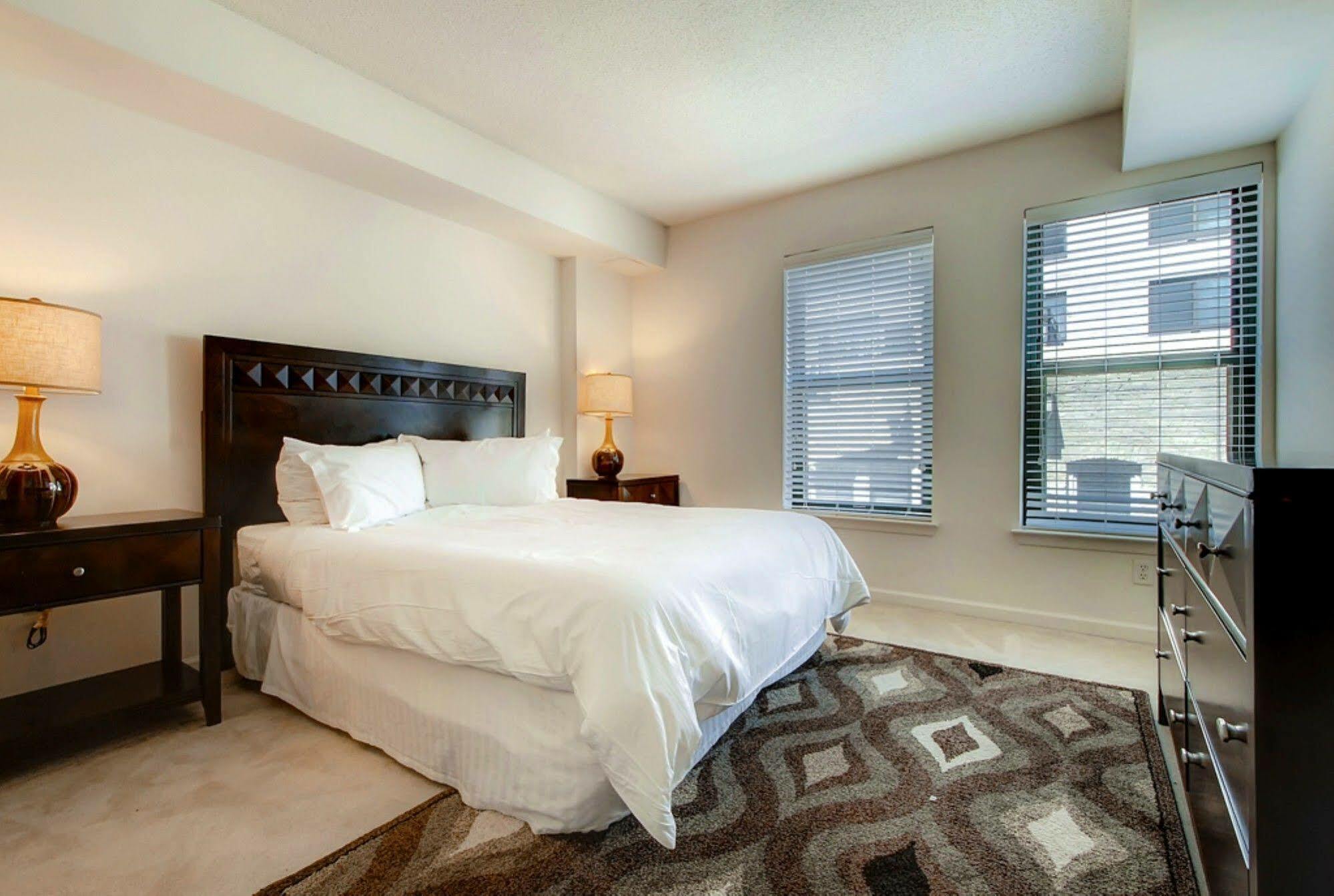 Global Luxury Suites At Thomas Circle ワシントン エクステリア 写真