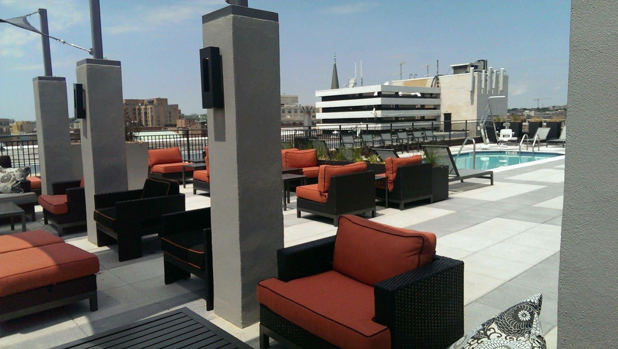 Global Luxury Suites At Thomas Circle ワシントン エクステリア 写真